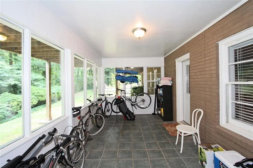 135 Stewart Drive, Atlanta, Georgia 30342, 4 Bedrooms Bedrooms, ,3 BathroomsBathrooms,Residential,Sold,135 Stewart Drive,5694808