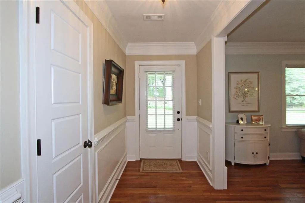 135 Stewart Drive, Atlanta, Georgia 30342, 4 Bedrooms Bedrooms, ,3 BathroomsBathrooms,Residential,Sold,135 Stewart Drive,5694808