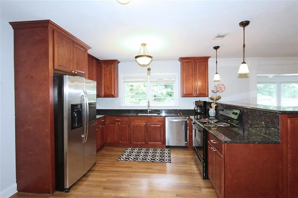 135 Stewart Drive, Atlanta, Georgia 30342, 4 Bedrooms Bedrooms, ,3 BathroomsBathrooms,Residential,Sold,135 Stewart Drive,5694808