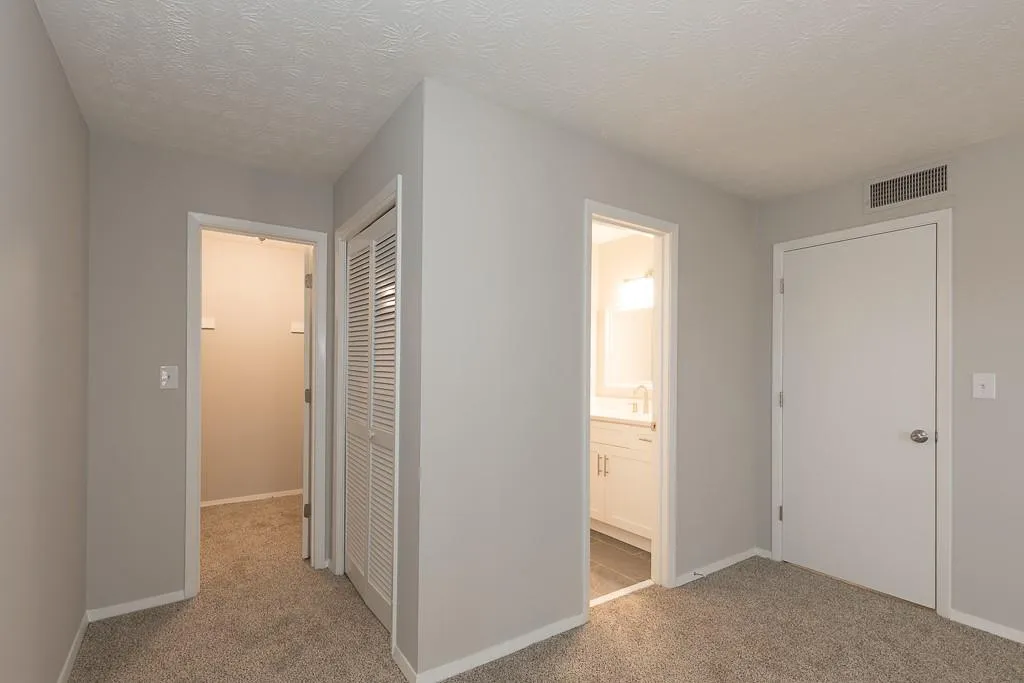 203 Woodcliff Drive Unit 203, Sandy Springs, Georgia 30350, 2 Bedrooms Bedrooms, ,2 BathroomsBathrooms,Residential,Sold,203 Woodcliff Drive Unit 203,6648835