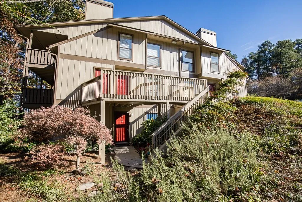 203 Woodcliff Drive Unit 203, Sandy Springs, Georgia 30350, 2 Bedrooms Bedrooms, ,2 BathroomsBathrooms,Residential,Sold,203 Woodcliff Drive Unit 203,6648835