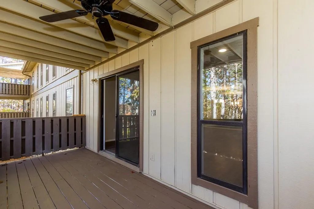 203 Woodcliff Drive Unit 203, Sandy Springs, Georgia 30350, 2 Bedrooms Bedrooms, ,2 BathroomsBathrooms,Residential,Sold,203 Woodcliff Drive Unit 203,6648835