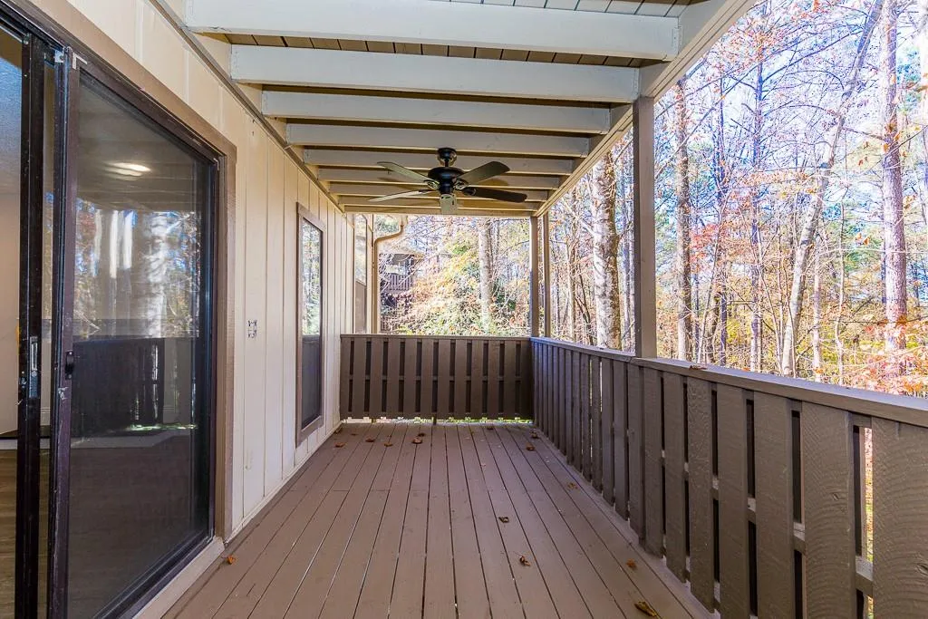 203 Woodcliff Drive Unit 203, Sandy Springs, Georgia 30350, 2 Bedrooms Bedrooms, ,2 BathroomsBathrooms,Residential,Sold,203 Woodcliff Drive Unit 203,6648835