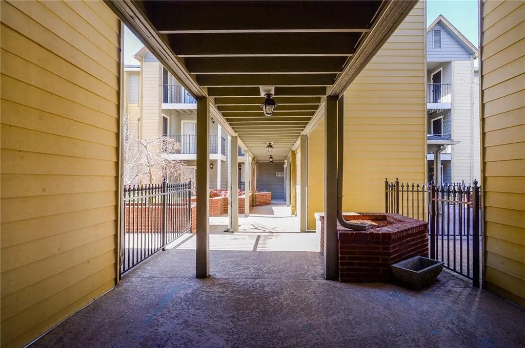 108 Granville Court, Atlanta, Georgia 30328, 1 Bedroom Bedrooms, ,1 BathroomBathrooms,Residential,Sold,108 Granville Court,5955214