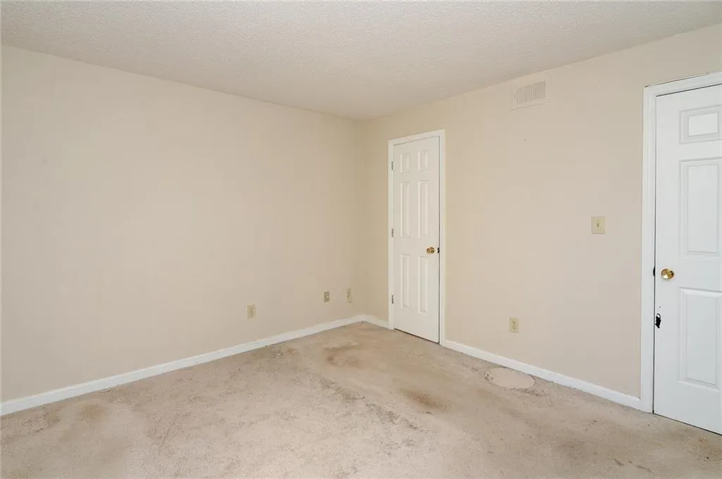 108 Granville Court, Atlanta, Georgia 30328, 1 Bedroom Bedrooms, ,1 BathroomBathrooms,Residential,Sold,108 Granville Court,5955214