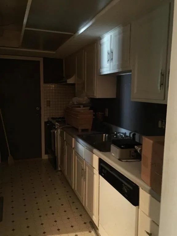 6851 Roswell Road Unit Q-18, Sandy Springs, Georgia 30328, 4 Bedrooms Bedrooms, ,2 BathroomsBathrooms,Residential,Sold,6851 Roswell Road Unit Q-18,5886877