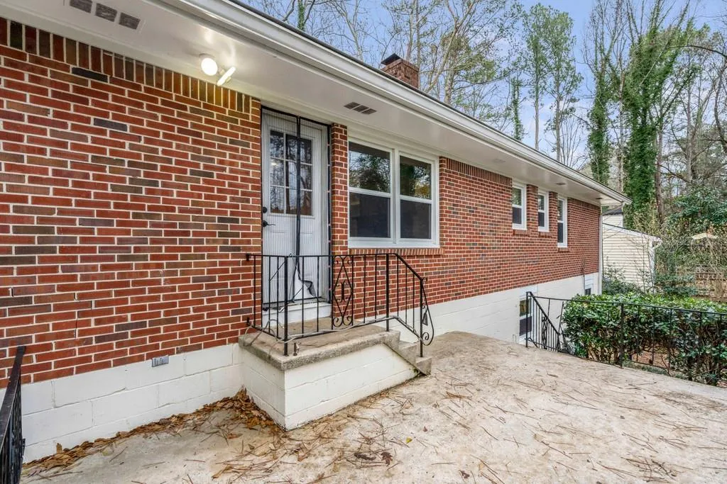 770 Starlight Drive Ne, Atlanta, Georgia 30342, 3 Bedrooms Bedrooms, ,2 BathroomsBathrooms,Residential,Sold,770 Starlight Drive Ne,6834097