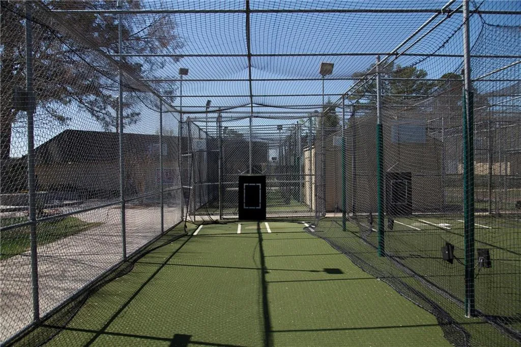 396 Carolwood Lane, Atlanta, Georgia 30342, 3 Bedrooms Bedrooms, ,2 BathroomsBathrooms,Residential,Sold,396 Carolwood Lane,5795377