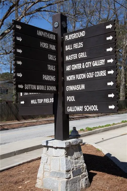 396 Carolwood Lane, Atlanta, Georgia 30342, 3 Bedrooms Bedrooms, ,2 BathroomsBathrooms,Residential,Sold,396 Carolwood Lane,5795377