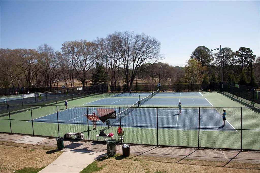 396 Carolwood Lane, Atlanta, Georgia 30342, 3 Bedrooms Bedrooms, ,2 BathroomsBathrooms,Residential,Sold,396 Carolwood Lane,5795377