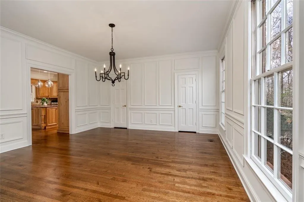 6090 River Chase Circle, Sandy Springs, Georgia 30328, 4 Bedrooms Bedrooms, ,4 BathroomsBathrooms,Residential,Sold,6090 River Chase Circle,7003497