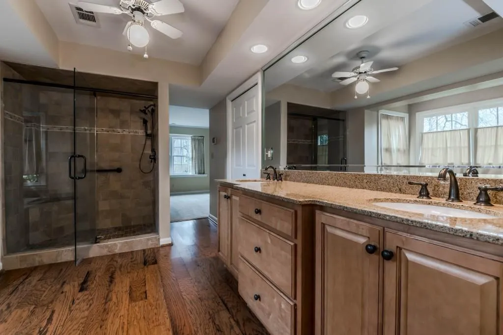 155 Black Water Cove, Sandy Springs, Georgia 30328, 5 Bedrooms Bedrooms, ,2 BathroomsBathrooms,Residential,Sold,155 Black Water Cove,5955878