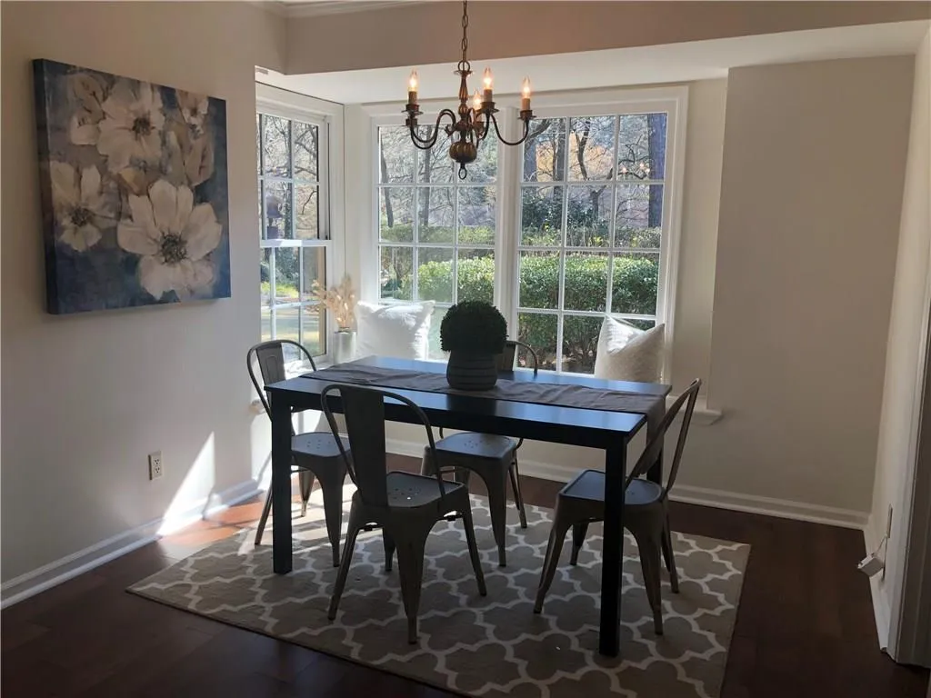 155 Black Water Cove, Sandy Springs, Georgia 30328, 5 Bedrooms Bedrooms, ,2 BathroomsBathrooms,Residential,Sold,155 Black Water Cove,5955878