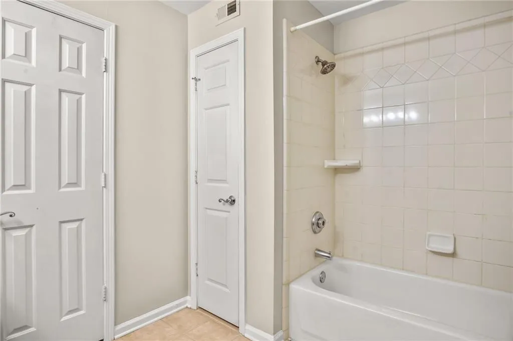 4248 River Green Drive Nw Unit 310, Atlanta, Georgia 30327, 2 Bedrooms Bedrooms, ,2 BathroomsBathrooms,Residential,For Sale,4248 River Green Drive Nw Unit 310,7593830