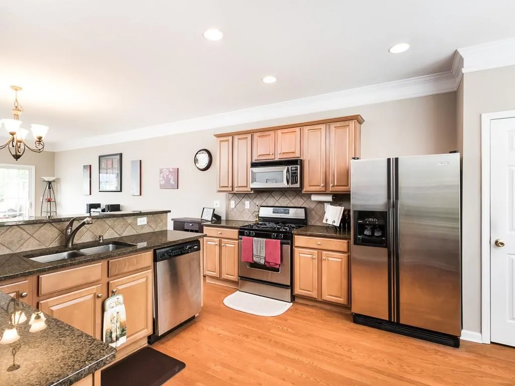 7871 Kiverton Place, Sandy Springs, Georgia 30350, 3 Bedrooms Bedrooms, ,3 BathroomsBathrooms,Residential,Sold,7871 Kiverton Place,5858249