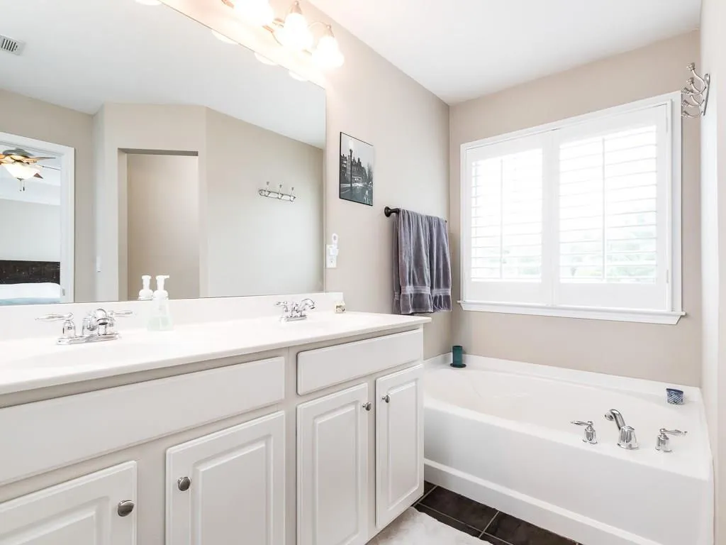 7871 Kiverton Place, Sandy Springs, Georgia 30350, 3 Bedrooms Bedrooms, ,3 BathroomsBathrooms,Residential,Sold,7871 Kiverton Place,5858249