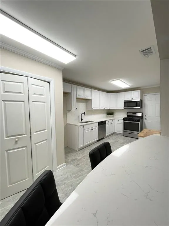 346 Carpenter Drive Unit 12, Sandy Springs, Georgia 30328, 2 Bedrooms Bedrooms, ,2 BathroomsBathrooms,Residential,For Sale,346 Carpenter Drive Unit 12,7693414