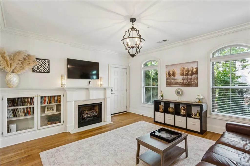 291 Le Gran Bend Unit 291, Atlanta, Georgia 30328, 2 Bedrooms Bedrooms, ,2 BathroomsBathrooms,Residential,For Sale,291 Le Gran Bend Unit 291,7758176