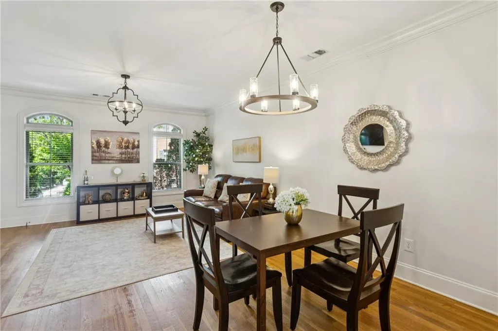 291 Le Gran Bend Unit 291, Atlanta, Georgia 30328, 2 Bedrooms Bedrooms, ,2 BathroomsBathrooms,Residential,For Sale,291 Le Gran Bend Unit 291,7758176