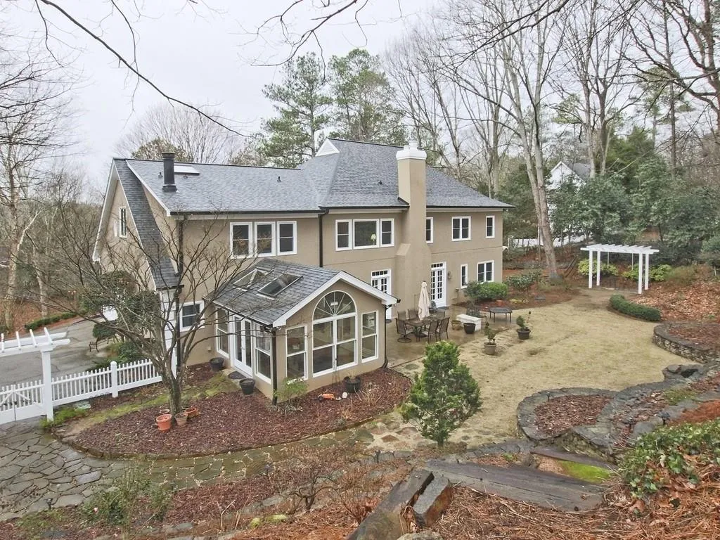 9590 Huntcliff Trace, Sandy Springs, Georgia 30350, 5 Bedrooms Bedrooms, ,5 BathroomsBathrooms,Residential,Sold,9590 Huntcliff Trace,6680604