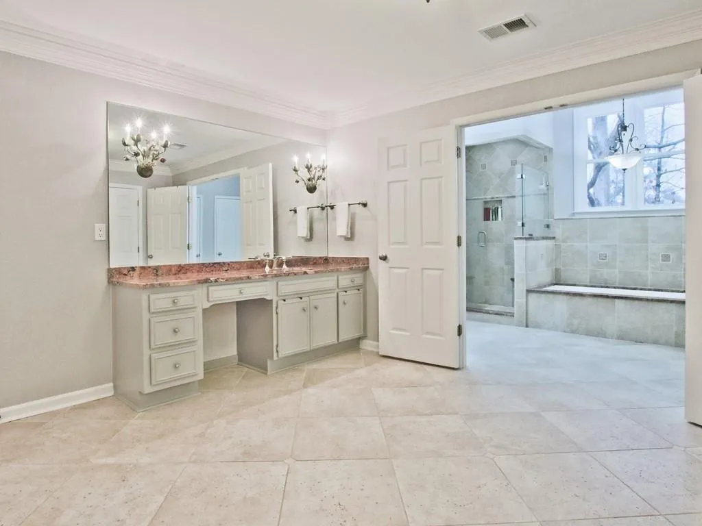 9590 Huntcliff Trace, Sandy Springs, Georgia 30350, 5 Bedrooms Bedrooms, ,5 BathroomsBathrooms,Residential,Sold,9590 Huntcliff Trace,6680604