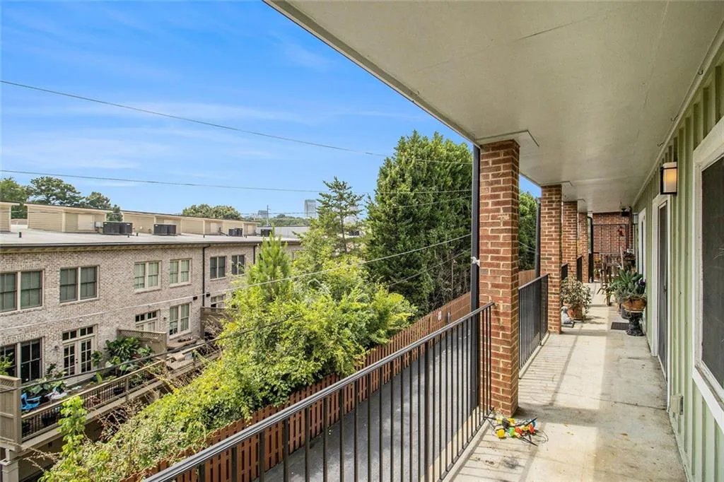 1705 Monroe Drive Ne Unit B4, Atlanta, Georgia 30324, 2 Bedrooms Bedrooms, ,1 BathroomBathrooms,Residential,For Sale,1705 Monroe Drive Ne Unit B4,7636737