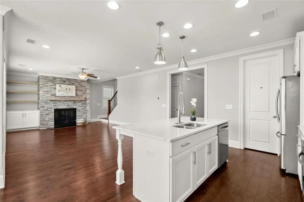 7615 Glisten Avenue, Sandy Springs, Georgia 30328, 5 Bedrooms Bedrooms, ,3 BathroomsBathrooms,Residential,Sold,7615 Glisten Avenue,7242621 7615 Glisten Avenue, Sandy Springs, Georgia 30328, 5 Bedrooms Bedrooms, ,3 BathroomsBathrooms,Residential,Sold,7615 Glisten Avenue,7242621