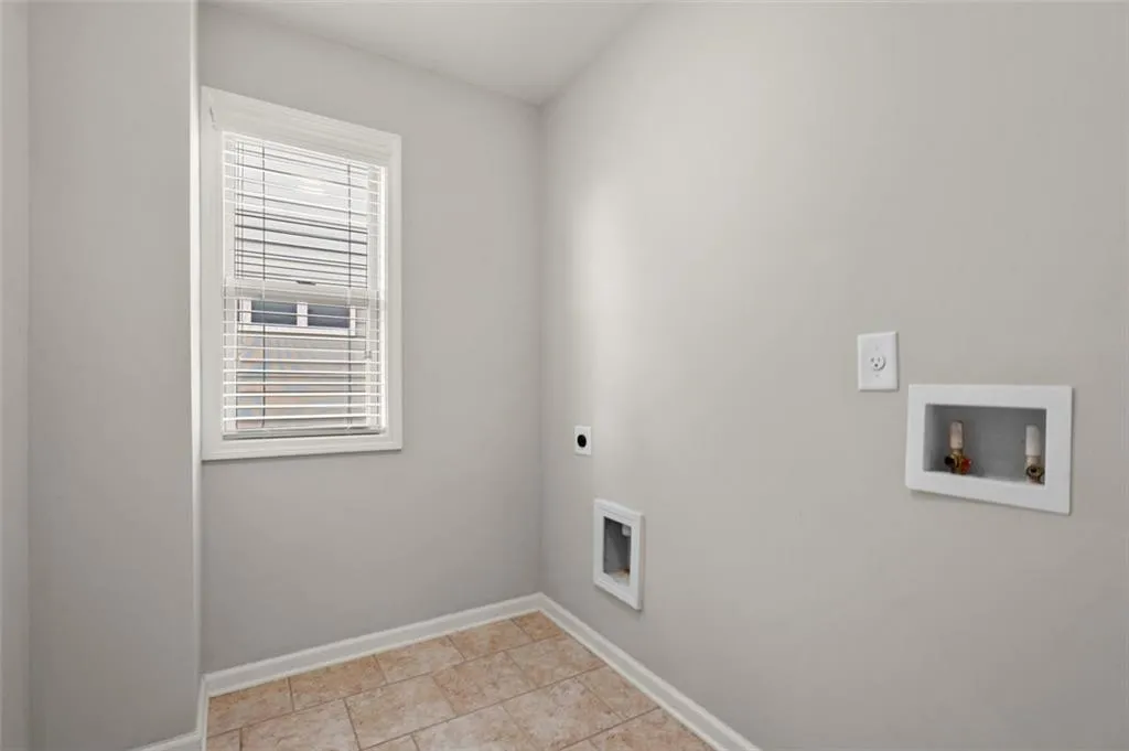 7615 Glisten Avenue, Sandy Springs, Georgia 30328, 5 Bedrooms Bedrooms, ,3 BathroomsBathrooms,Residential,Sold,7615 Glisten Avenue,7242621 7615 Glisten Avenue, Sandy Springs, Georgia 30328, 5 Bedrooms Bedrooms, ,3 BathroomsBathrooms,Residential,Sold,7615 Glisten Avenue,7242621