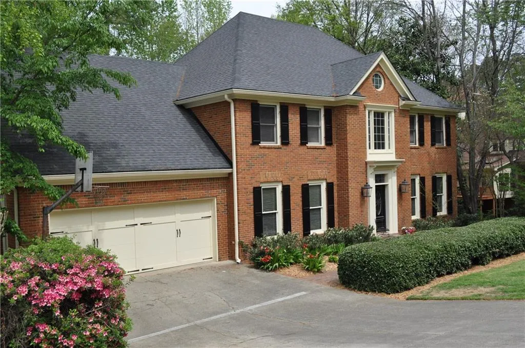 120 Wing Mill Road, Sandy Springs, Georgia 30350, 5 Bedrooms Bedrooms, ,4 BathroomsBathrooms,Residential,Sold,120 Wing Mill Road,5646310