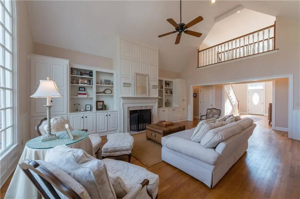120 Wing Mill Road, Sandy Springs, Georgia 30350, 5 Bedrooms Bedrooms, ,4 BathroomsBathrooms,Residential,Sold,120 Wing Mill Road,5646310