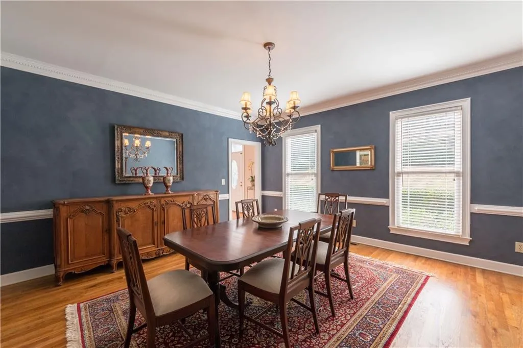 120 Wing Mill Road, Sandy Springs, Georgia 30350, 5 Bedrooms Bedrooms, ,4 BathroomsBathrooms,Residential,Sold,120 Wing Mill Road,5646310