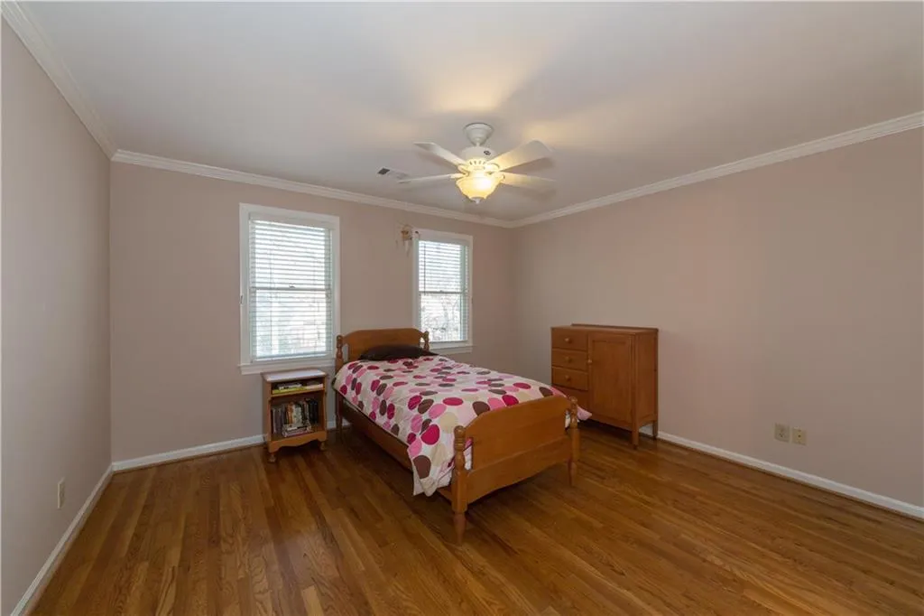 120 Wing Mill Road, Sandy Springs, Georgia 30350, 5 Bedrooms Bedrooms, ,4 BathroomsBathrooms,Residential,Sold,120 Wing Mill Road,5646310