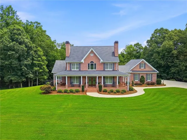 135 Amy Lane, Canton, Georgia 30115