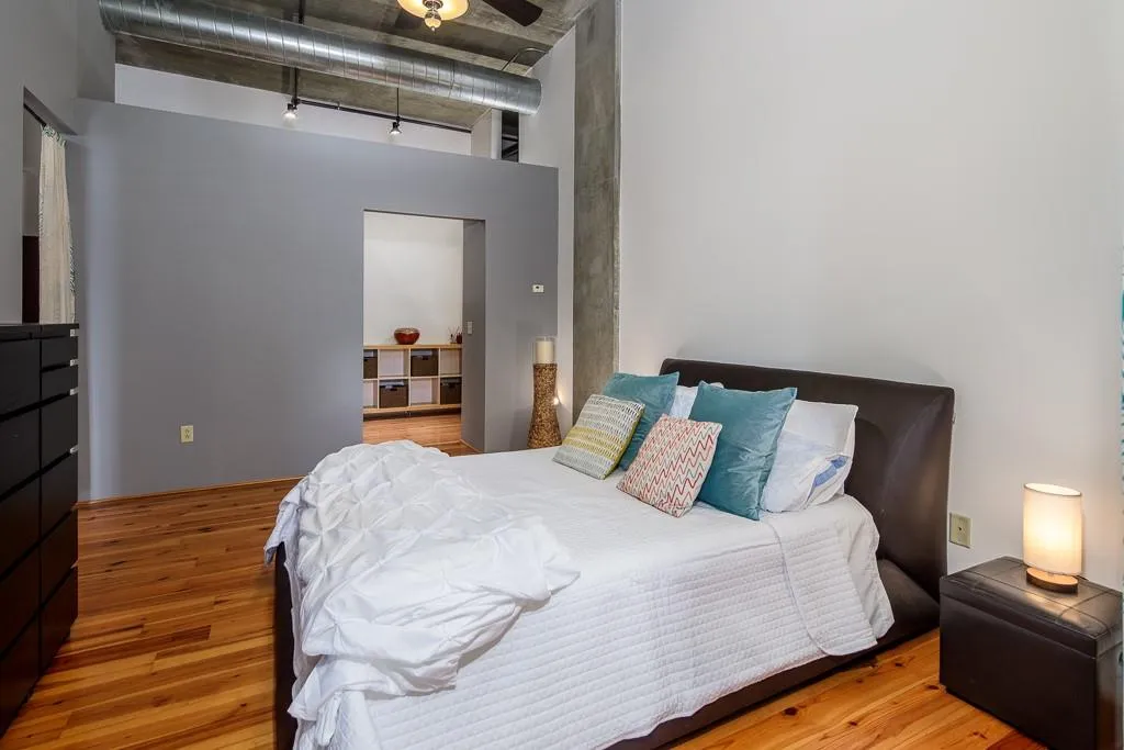 6105 Blue Stone Road Unit 206, Atlanta, Georgia 30328, 2 Bedrooms Bedrooms, ,2 BathroomsBathrooms,Residential,Sold,6105 Blue Stone Road Unit 206,6566024