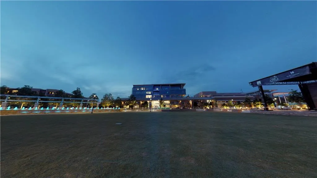 6105 Blue Stone Road Unit 206, Atlanta, Georgia 30328, 2 Bedrooms Bedrooms, ,2 BathroomsBathrooms,Residential,Sold,6105 Blue Stone Road Unit 206,6566024