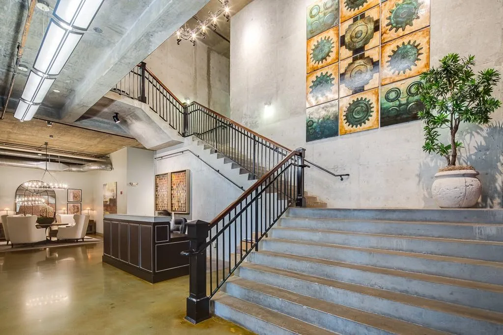 6105 Blue Stone Road Unit 206, Atlanta, Georgia 30328, 2 Bedrooms Bedrooms, ,2 BathroomsBathrooms,Residential,Sold,6105 Blue Stone Road Unit 206,6566024