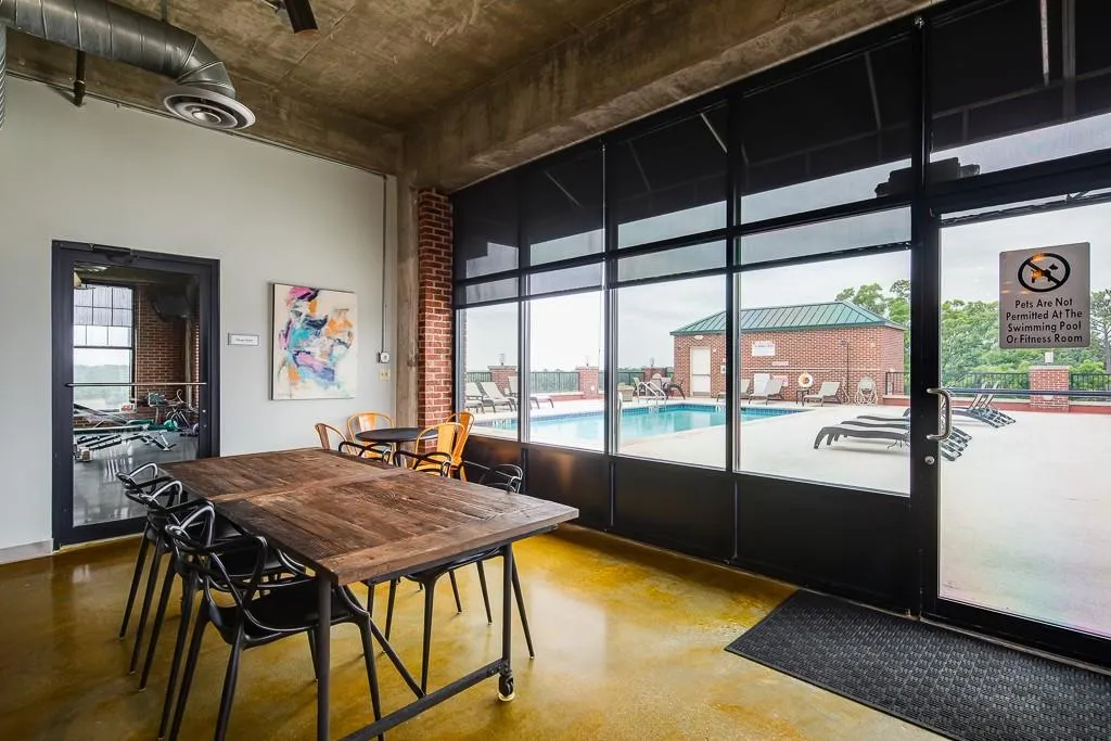 6105 Blue Stone Road Unit 206, Atlanta, Georgia 30328, 2 Bedrooms Bedrooms, ,2 BathroomsBathrooms,Residential,Sold,6105 Blue Stone Road Unit 206,6566024