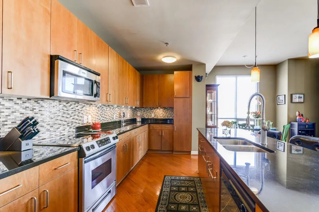 711 Cosmopolitan Drive Ne Unit 507, Atlanta, Georgia 30324, 2 Bedrooms Bedrooms, ,2 BathroomsBathrooms,Residential,Sold,711 Cosmopolitan Drive Ne Unit 507,5904934
