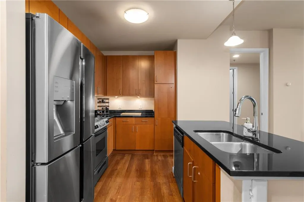 711 Cosmopolitan Unit 517, Atlanta, Georgia 30324, 2 Bedrooms Bedrooms, ,2 BathroomsBathrooms,Residential,For Sale,711 Cosmopolitan Unit 517,7626323