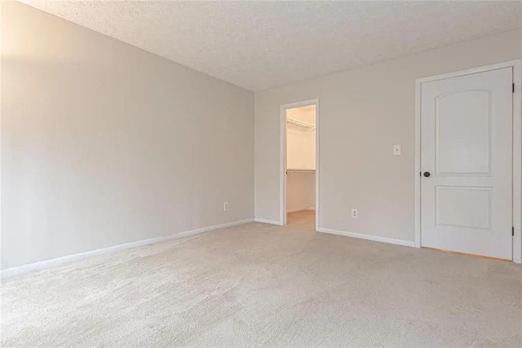 5143 Roswell Road Unit 5, Atlanta, Georgia 30342, 2 Bedrooms Bedrooms, ,1 BathroomBathrooms,Residential,Sold,5143 Roswell Road Unit 5,6717554