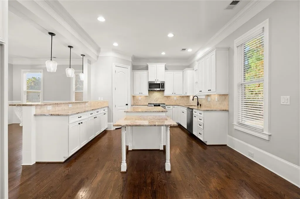 6272 Mount Vernon Oaks Drive, Sandy Springs, Georgia 30328, 4 Bedrooms Bedrooms, ,3 BathroomsBathrooms,Residential,For Sale,6272 Mount Vernon Oaks Drive,7697109