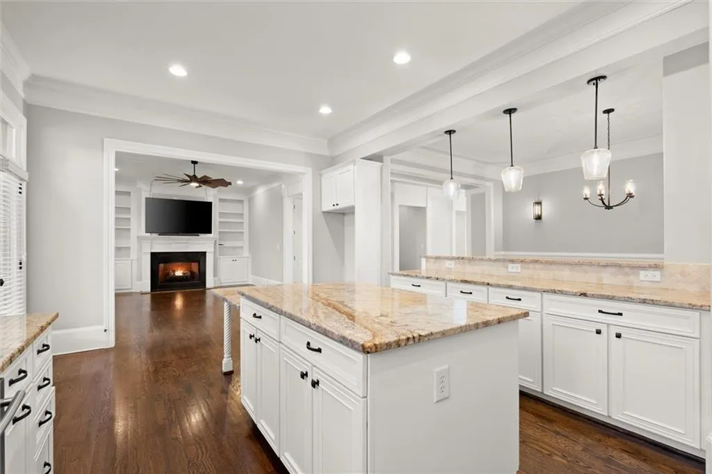 6272 Mount Vernon Oaks Drive, Sandy Springs, Georgia 30328, 4 Bedrooms Bedrooms, ,3 BathroomsBathrooms,Residential,For Sale,6272 Mount Vernon Oaks Drive,7697109