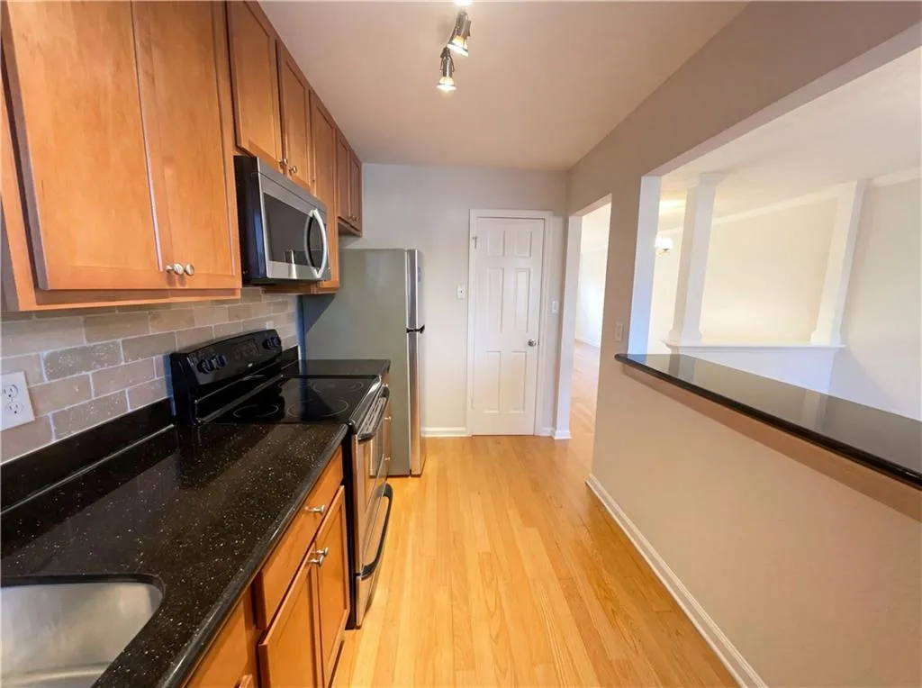 165 N River Drive Unit G, Atlanta, Georgia 30350, 2 Bedrooms Bedrooms, ,2 BathroomsBathrooms,Residential,For Sale,165 N River Drive Unit G,7728685