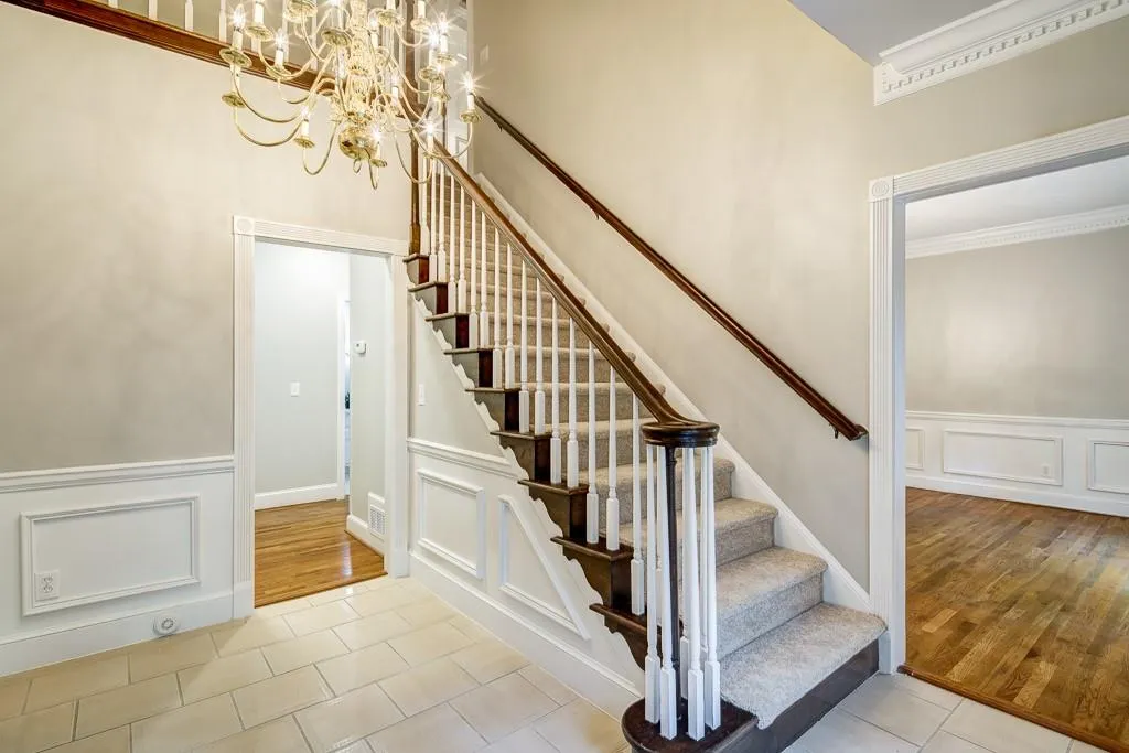 8265 Habersham Waters Road, Sandy Springs, Georgia 30350, 5 Bedrooms Bedrooms, ,4 BathroomsBathrooms,Residential,Sold,8265 Habersham Waters Road,6591935