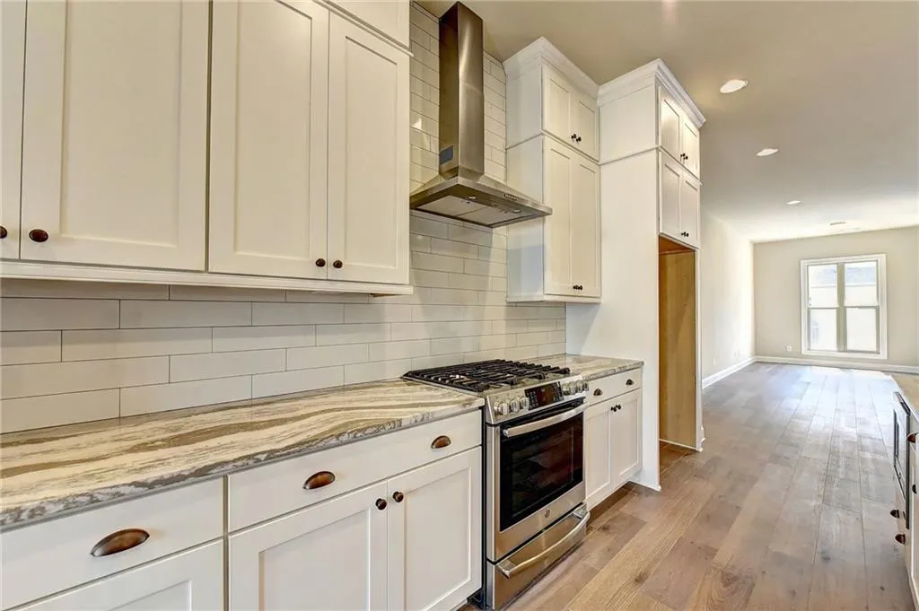 4331 Parkside Place, Atlanta, Georgia 30342, 3 Bedrooms Bedrooms, ,3 BathroomsBathrooms,Residential,Sold,4331 Parkside Place,6114544