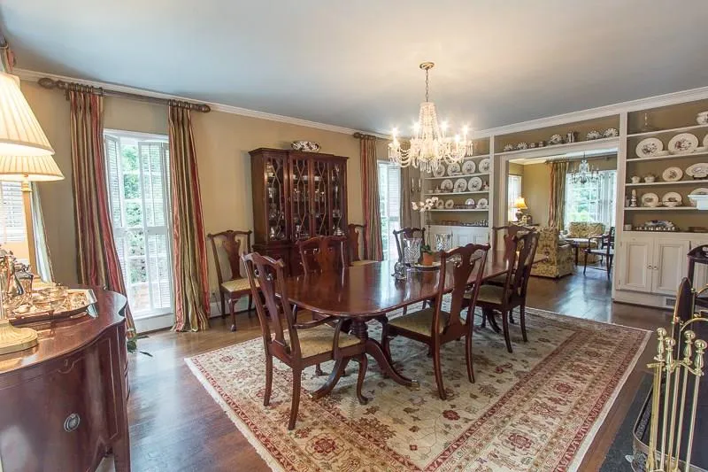 3295 Habersham Road Nw, Atlanta, Georgia 30305, 5 Bedrooms Bedrooms, ,4 BathroomsBathrooms,Residential,Sold,3295 Habersham Road Nw,5694927