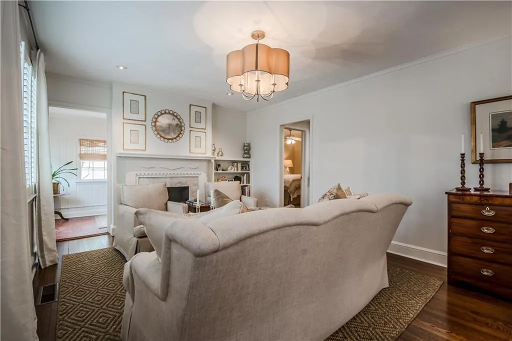 2159 Mckinley Road Nw, Atlanta, Georgia 30318, 4 Bedrooms Bedrooms, ,3 BathroomsBathrooms,Residential,Sold,2159 Mckinley Road Nw,5813417