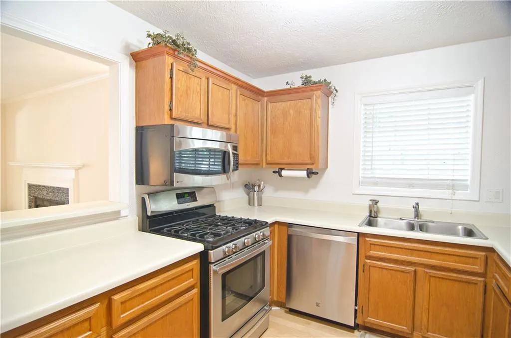 103 Gettysburg Place, Sandy Springs, Georgia 30350, 2 Bedrooms Bedrooms, ,1 BathroomBathrooms,Residential,Sold,103 Gettysburg Place,6030426