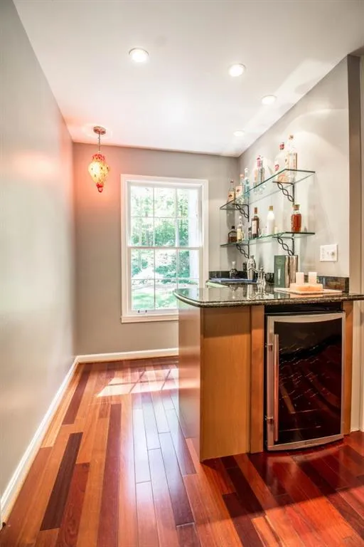 135 N Mill Road, Sandy Springs, Georgia 30328, 4 Bedrooms Bedrooms, ,3 BathroomsBathrooms,Residential,Sold,135 N Mill Road,5757501