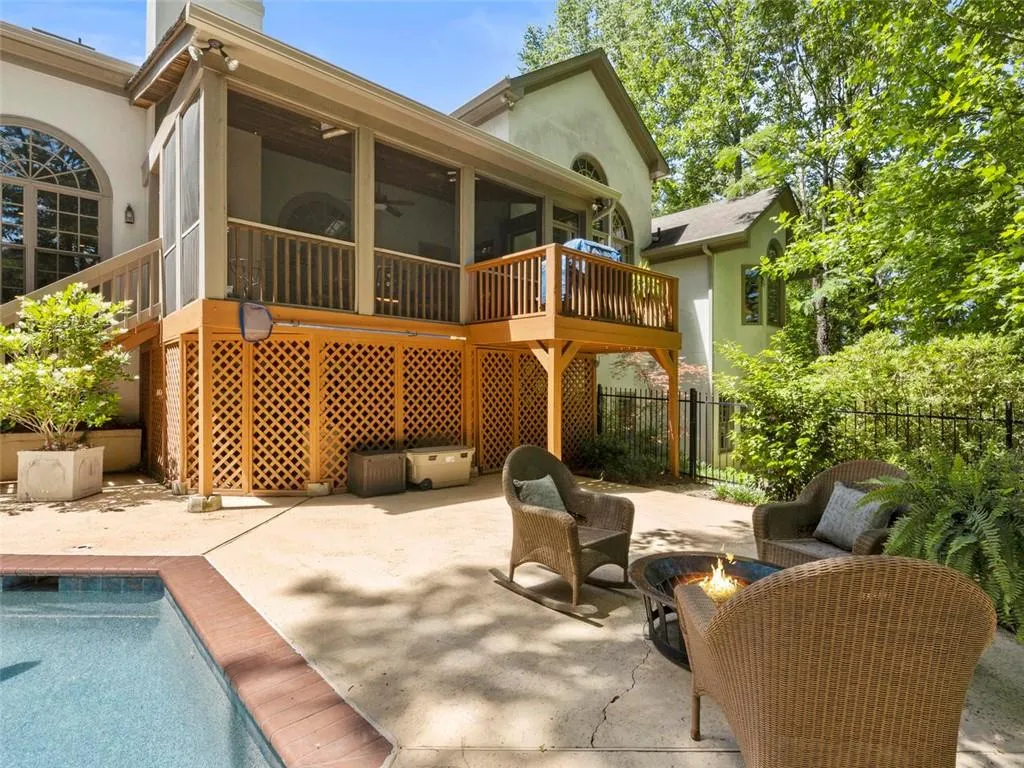 2 Powers Chase Circle, Atlanta, Georgia 30327, 6 Bedrooms Bedrooms, ,5 BathroomsBathrooms,Residential,Sold,2 Powers Chase Circle,6725820